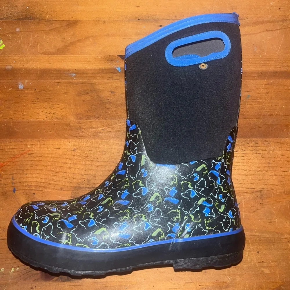 Kids Bogs BOOT size 6